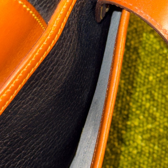 Dooney and Bourke R207 Lockhart Shopper - Picture 12 of 13